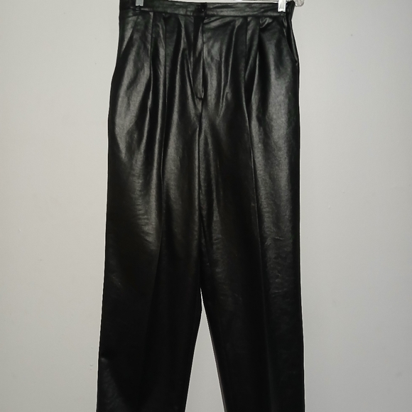 City Girl Ladies Black Dress Pants. Size 16. - Picture 3 of 12